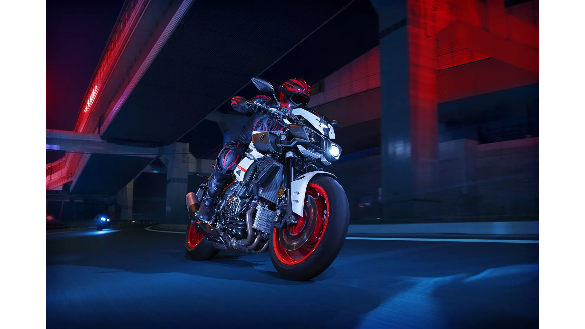 Yamaha MT-10 - Image 2 Yamaha MT-10 - Image 2