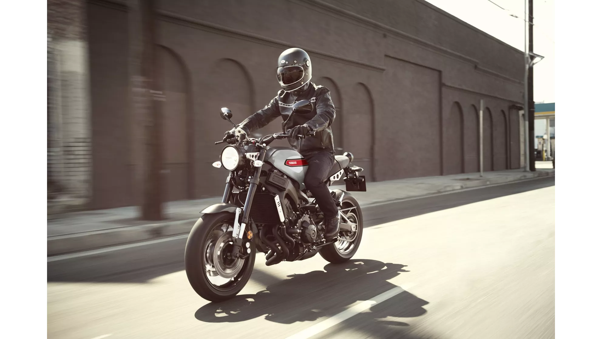 Yamaha XSR900 - Image 3 Yamaha XSR900 - Image 3