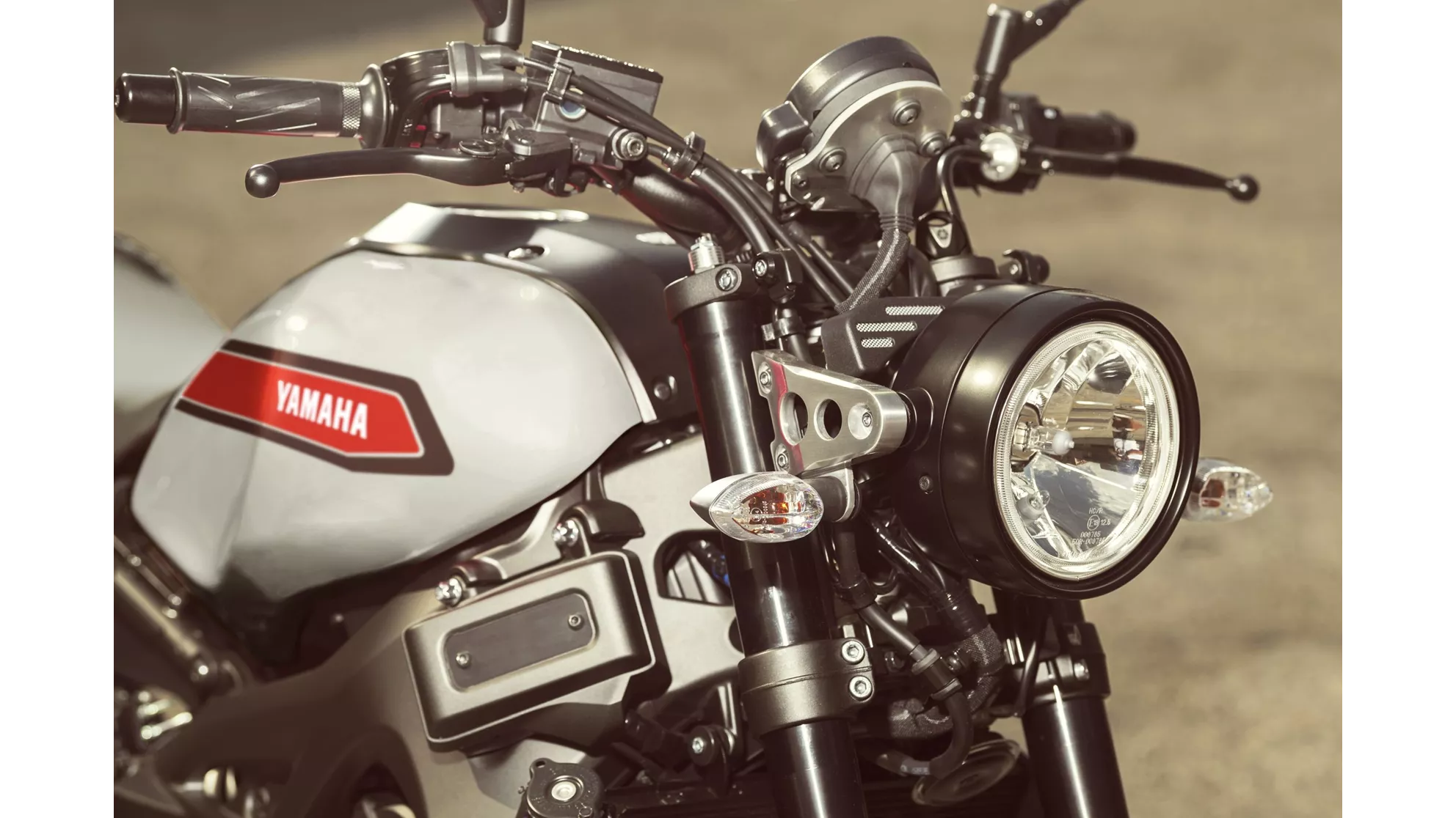 Yamaha XSR900 - Image 9 Yamaha XSR900 - Image 9