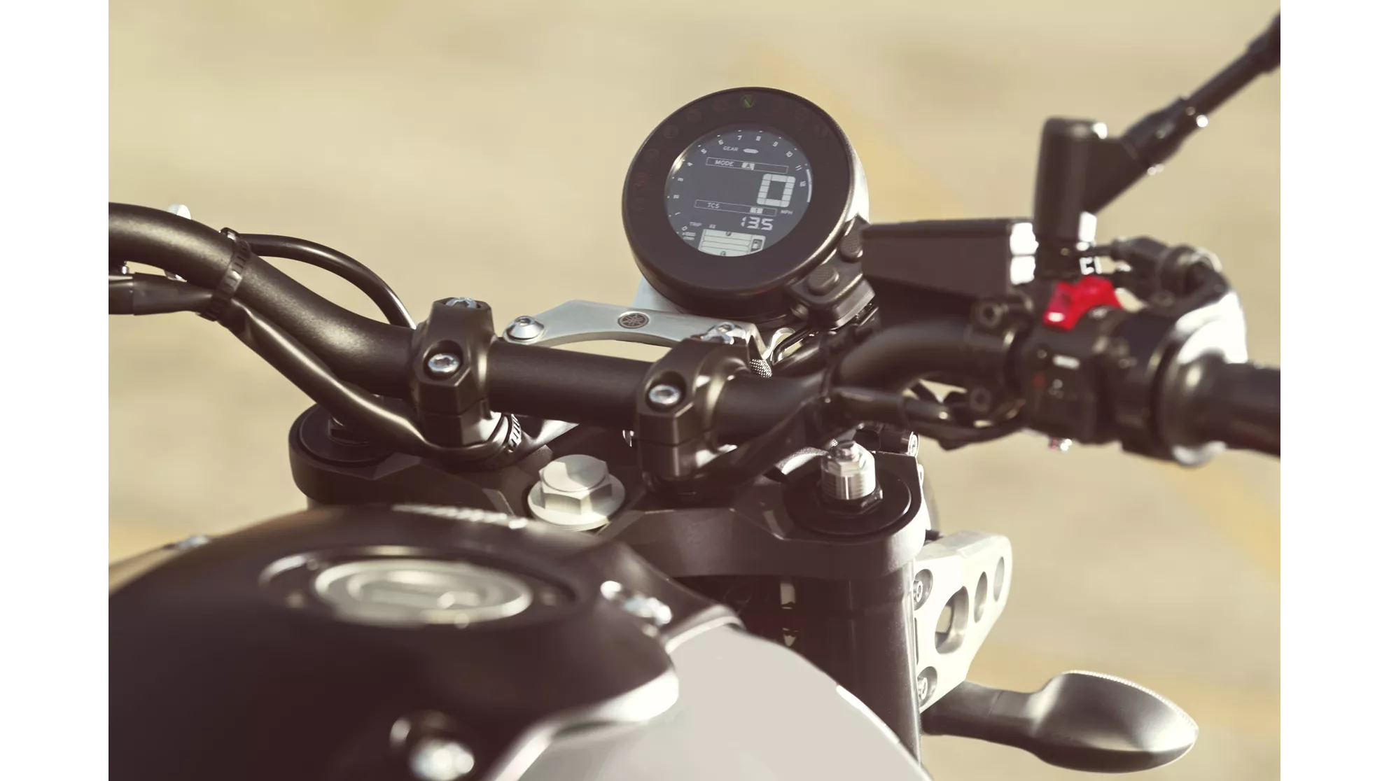 Yamaha XSR900 - Image 11 Yamaha XSR900 - Image 11