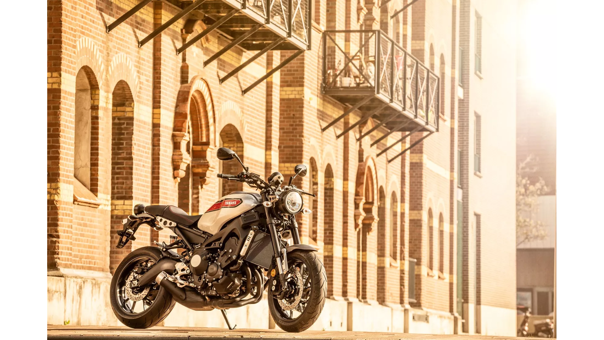 Yamaha XSR900 - Image 16 Yamaha XSR900 - Image 16