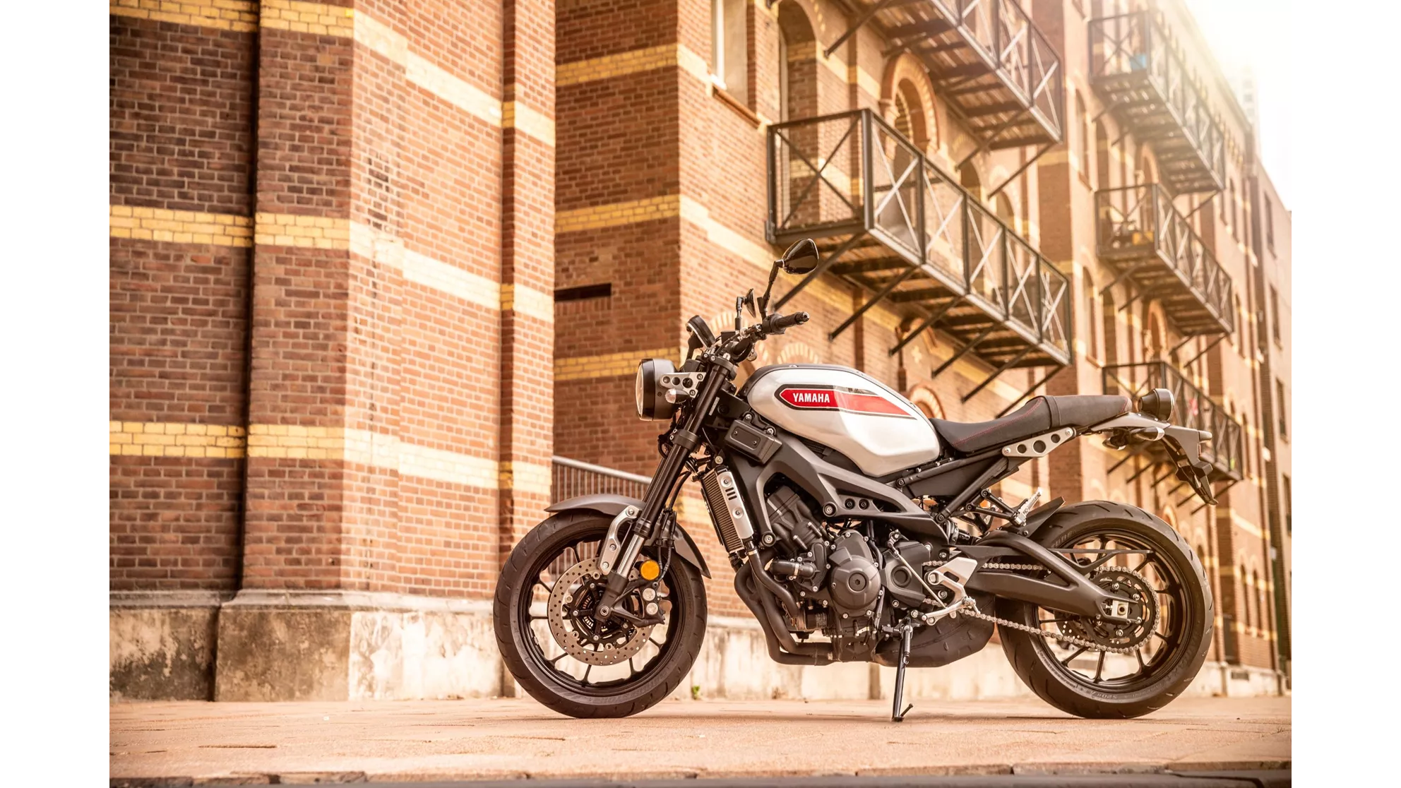 Yamaha XSR900 - Image 18 Yamaha XSR900 - Image 18