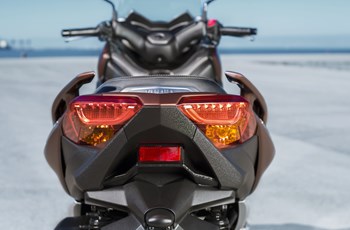 Yamaha XMAX 300 2019 - Bild 17 Yamaha XMAX 300 2019 - Bild 17