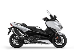 Yamaha TMAX DX
