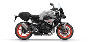 Yamaha MT-10 Tourer Edition 2019 vs Suzuki GSX-R 1000 2009