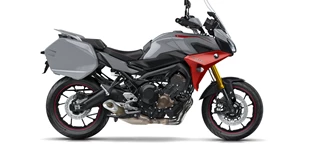 Yamaha Tracer 900 GT 2019 vs KTM 1190 Adventure R 2014 Yamaha Tracer 900 GT 2019 vs KTM 1190 Adventure R 2014