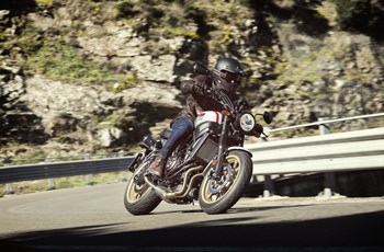 Yamaha XSR700 XTribute 2019 - Bild 3 Yamaha XSR700 XTribute 2019 - Bild 3