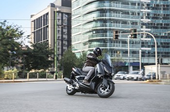 Yamaha XMAX 125 IRON MAX 2019 - Bild 2 Yamaha XMAX 125 IRON MAX 2019 - Bild 2