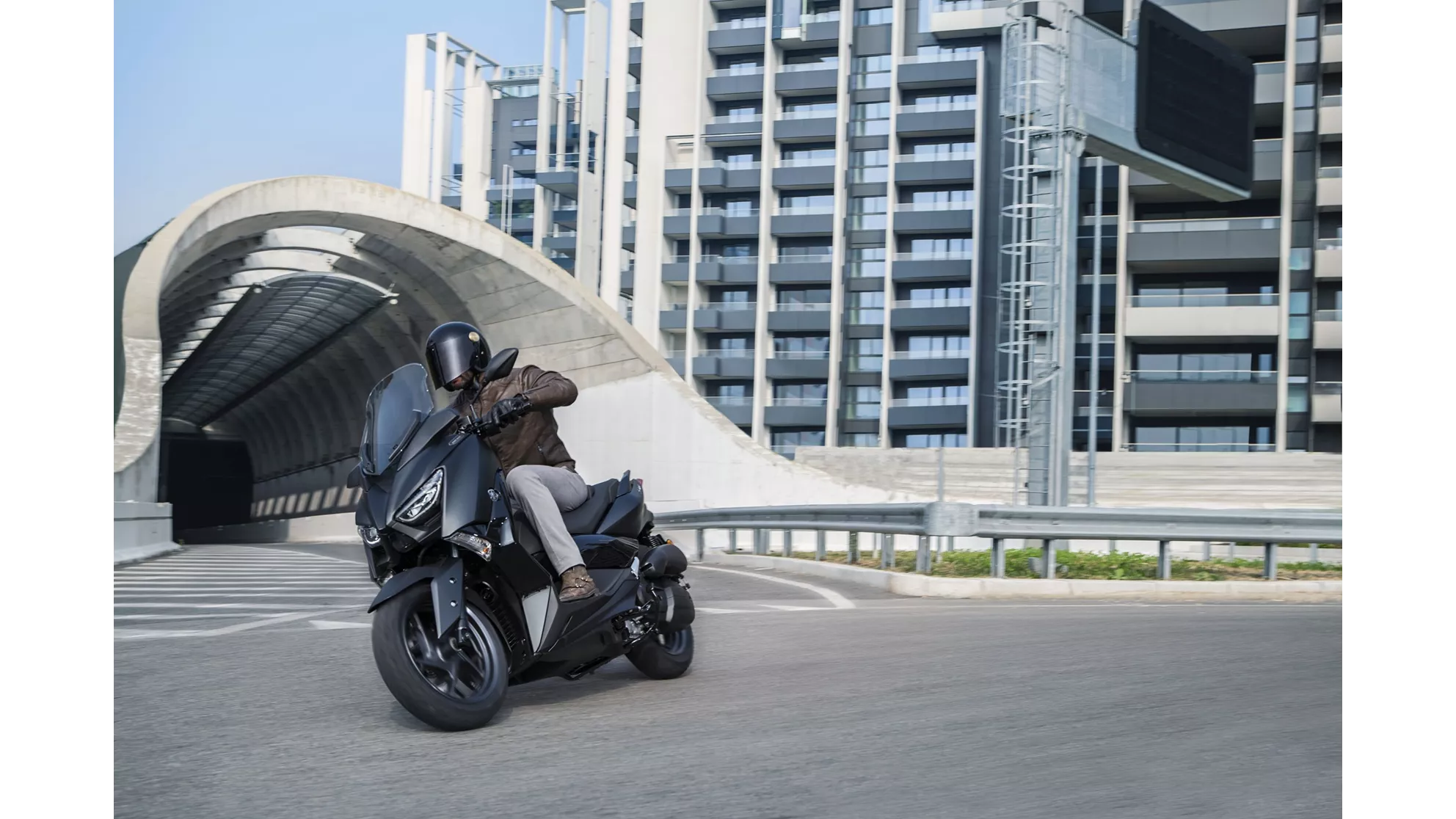 Yamaha XMAX 125 IRON MAX - Image 1 Yamaha XMAX 125 IRON MAX - Image 1