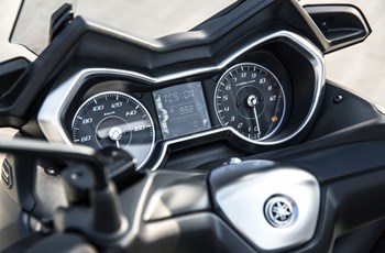 Yamaha XMAX 125 IRON MAX 2019 - Bild 8 Yamaha XMAX 125 IRON MAX 2019 - Bild 8