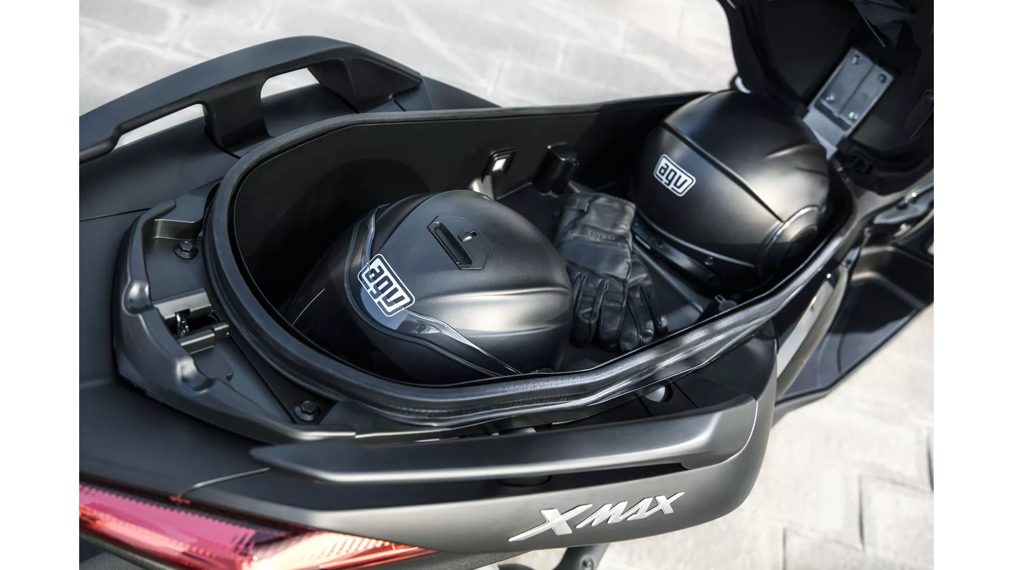 Yamaha XMAX 125 IRON MAX - Image 7 Yamaha XMAX 125 IRON MAX - Image 7