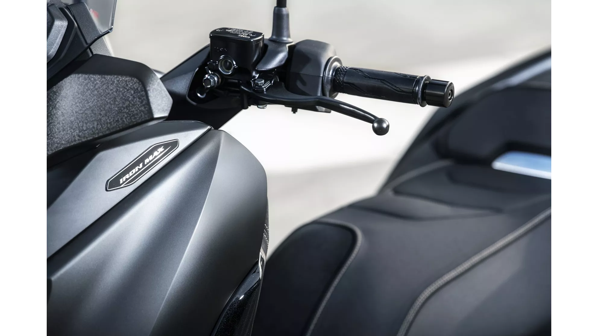 Yamaha XMAX 125 IRON MAX - Image 10 Yamaha XMAX 125 IRON MAX - Image 10