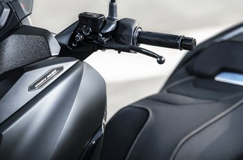 Yamaha XMAX 125 IRON MAX 2019 - Bild 12 Yamaha XMAX 125 IRON MAX 2019 - Bild 12