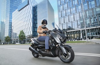 Yamaha XMAX 300 IRON MAX 2019 - Bild 5 Yamaha XMAX 300 IRON MAX 2019 - Bild 5