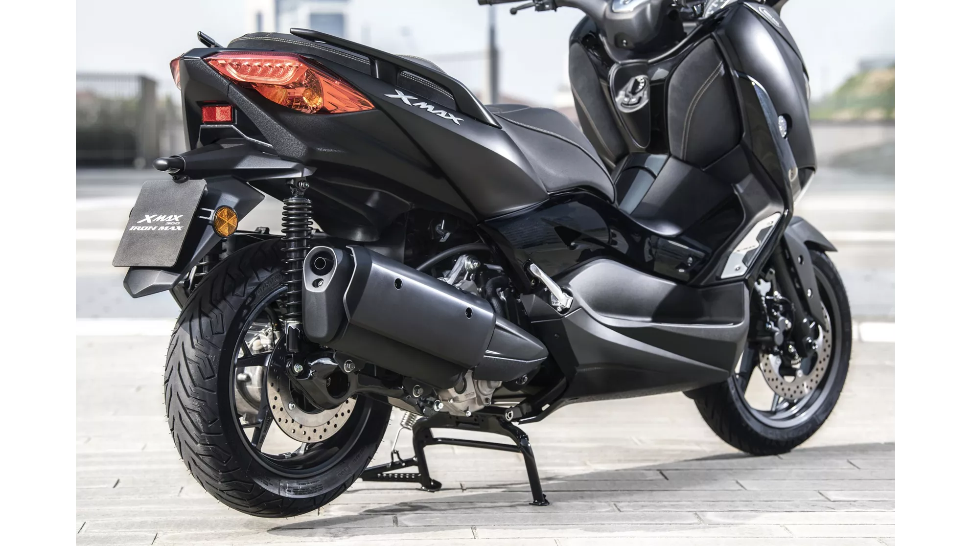 Yamaha XMAX 300 IRON MAX - Image 10 Yamaha XMAX 300 IRON MAX - Image 10