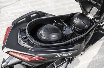Yamaha XMAX 400 Iron Max 2019 - Bild 10 Yamaha XMAX 400 Iron Max 2019 - Bild 10