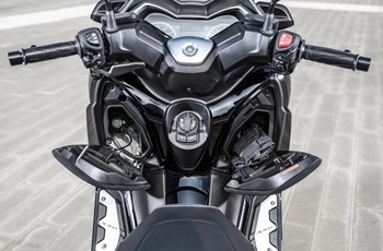 Yamaha XMAX 400 Iron Max 2019 - Bild 15 Yamaha XMAX 400 Iron Max 2019 - Bild 15