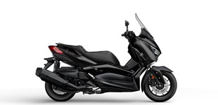 Yamaha XMAX 400 Iron Max 2019 vs Honda Forza 350 2024