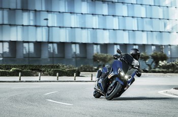 Yamaha TMAX SX Sport Edition 2019 - Bild 2 Yamaha TMAX SX Sport Edition 2019 - Bild 2