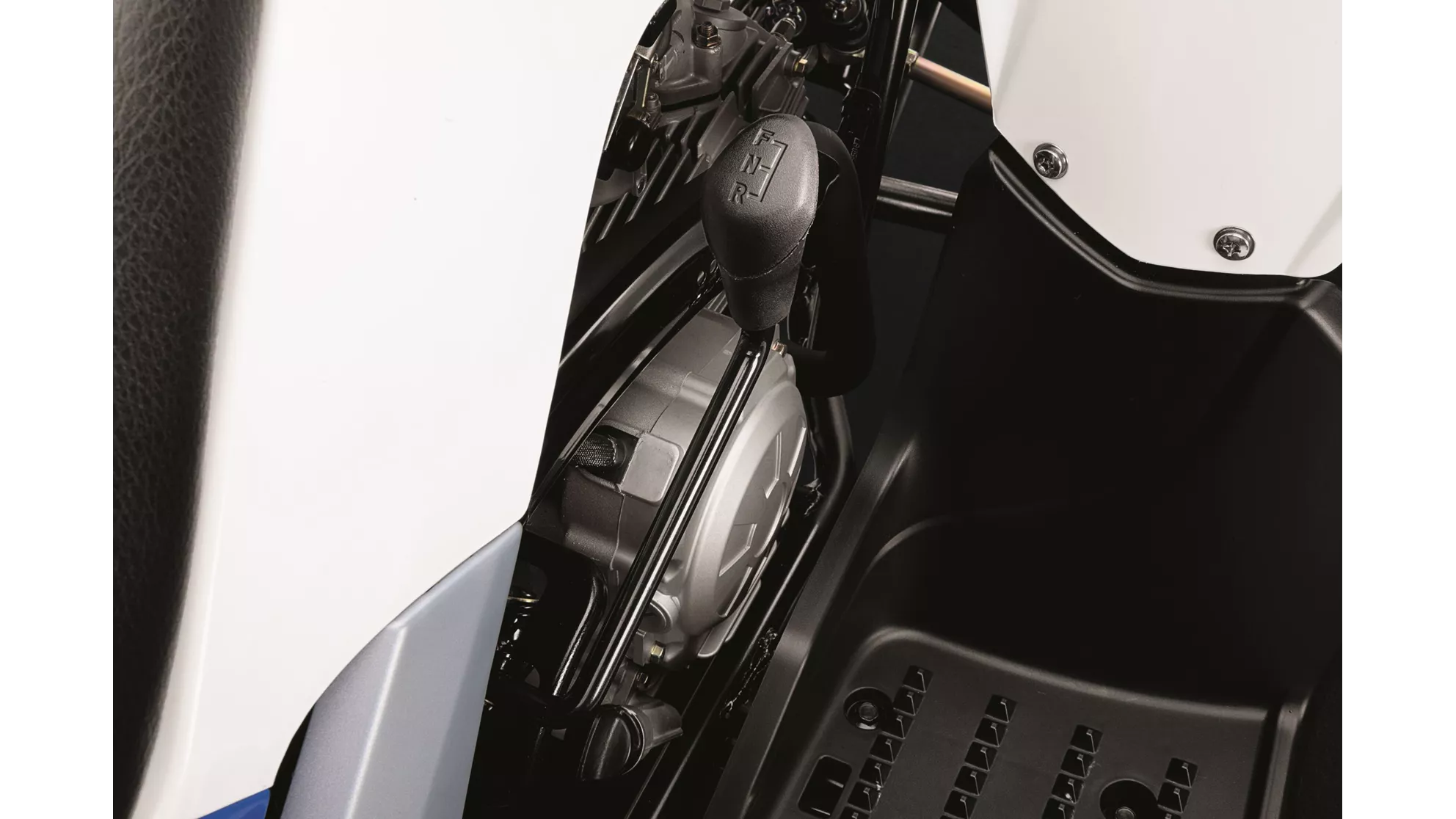 Yamaha YFM90R - Image 9 Yamaha YFM90R - Image 9