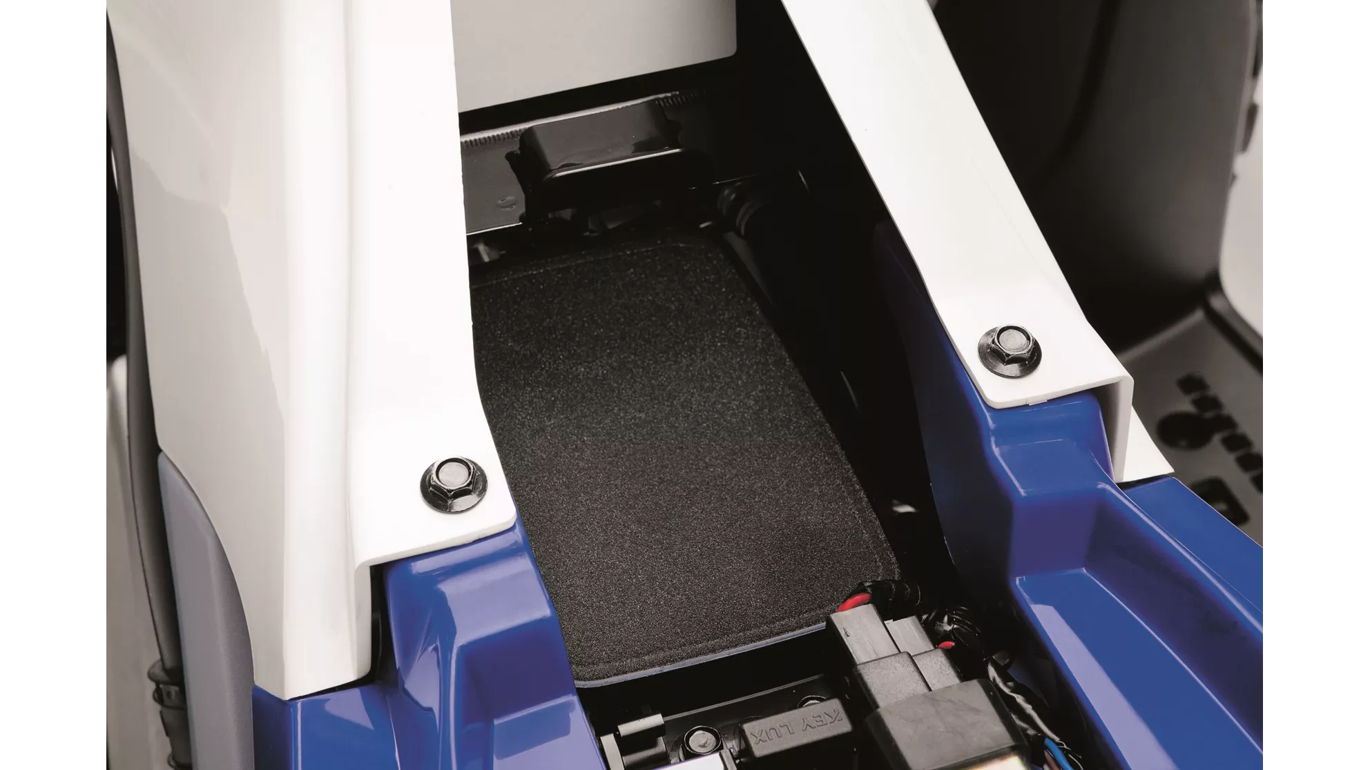 Yamaha YFM90R - Image 17 Yamaha YFM90R - Image 17