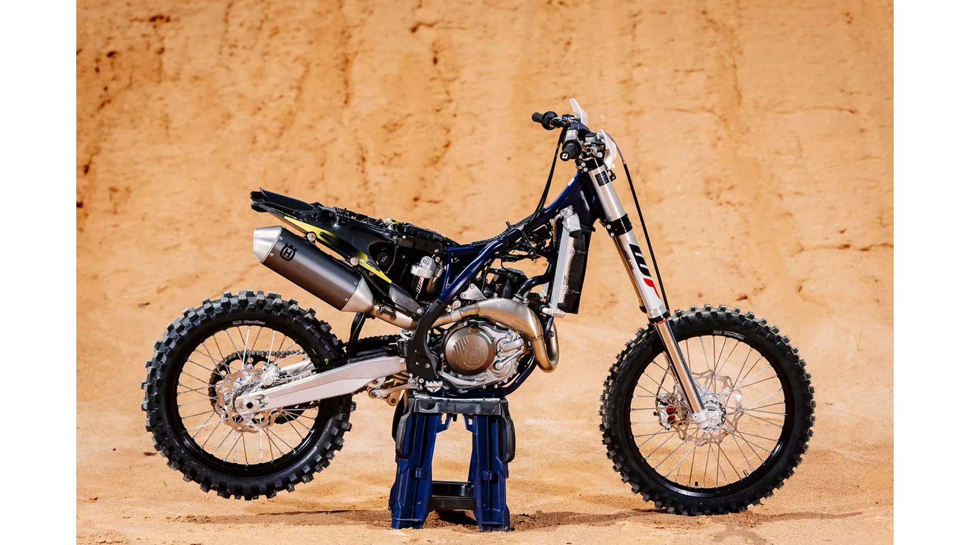 Husqvarna FC 450 - Image 17 Husqvarna FC 450 - Image 17