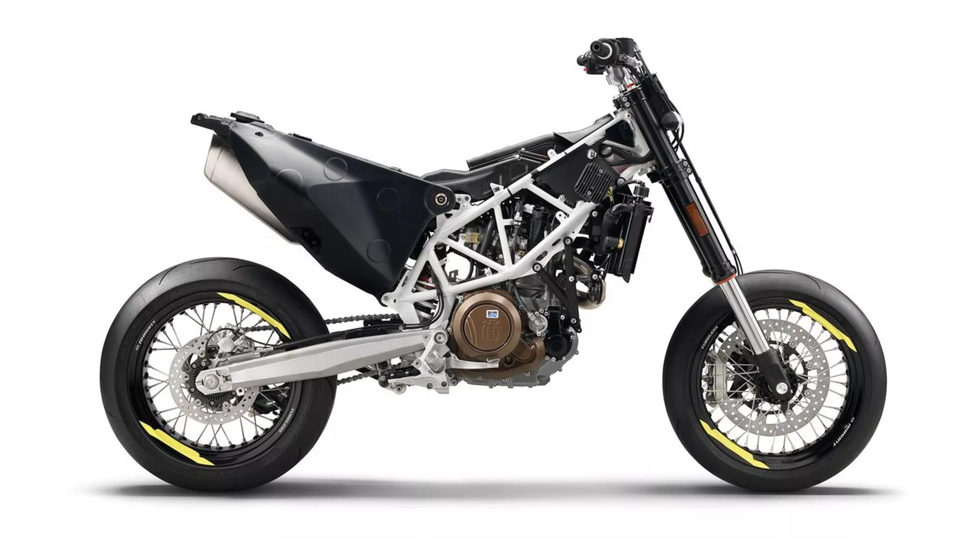 Husqvarna 701 Supermoto - Image 12 Husqvarna 701 Supermoto - Image 12
