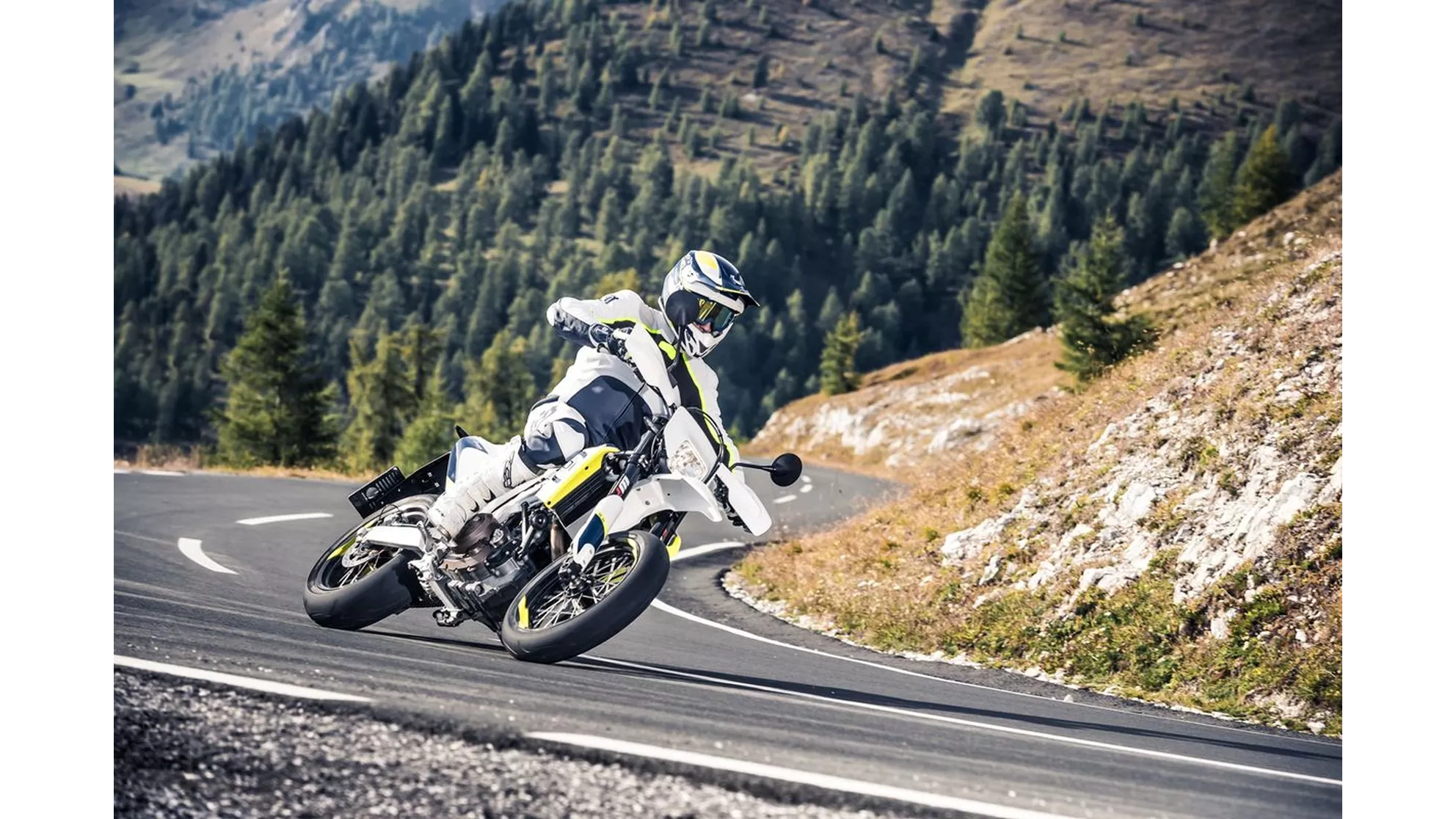 Husqvarna 701 Supermoto - Image 23 Husqvarna 701 Supermoto - Image 23