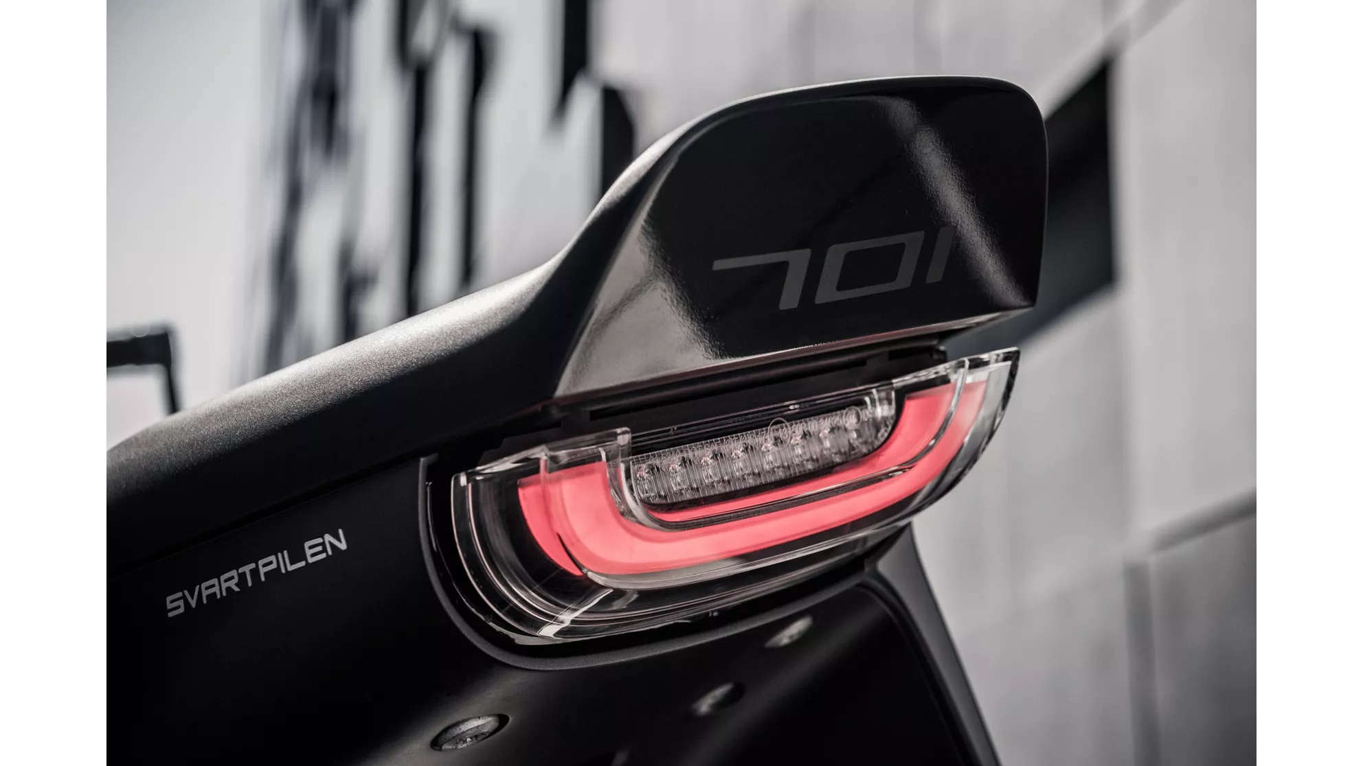 Husqvarna Svartpilen 701 - Image 11 Husqvarna Svartpilen 701 - Image 11