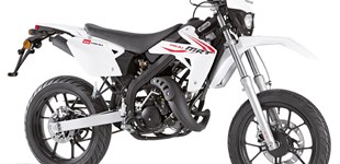 Rieju MRT Europa SM 50 2019 vs Rieju MRT Racing 50 2010