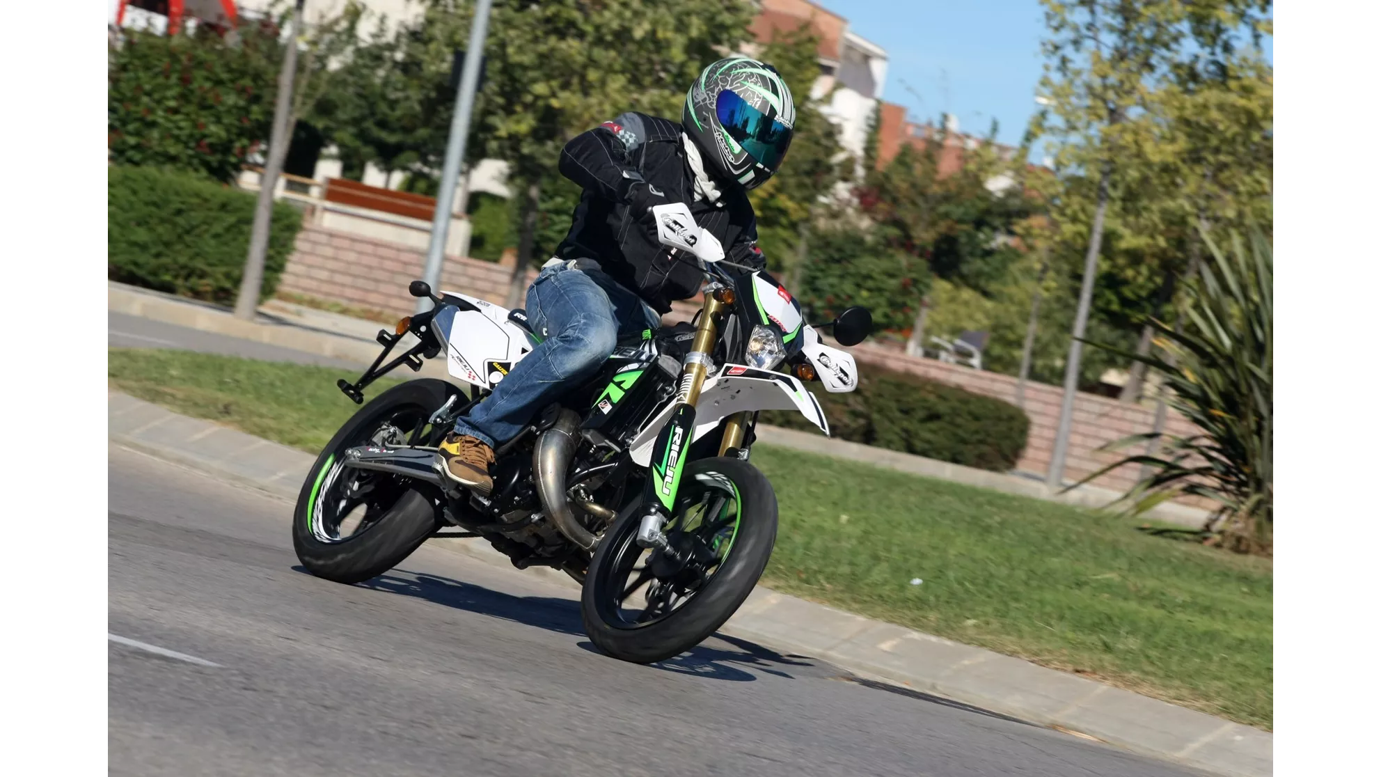 Rieju MRT Freejump 50 Supermoto - Image 4 Rieju MRT Freejump 50 Supermoto - Image 4