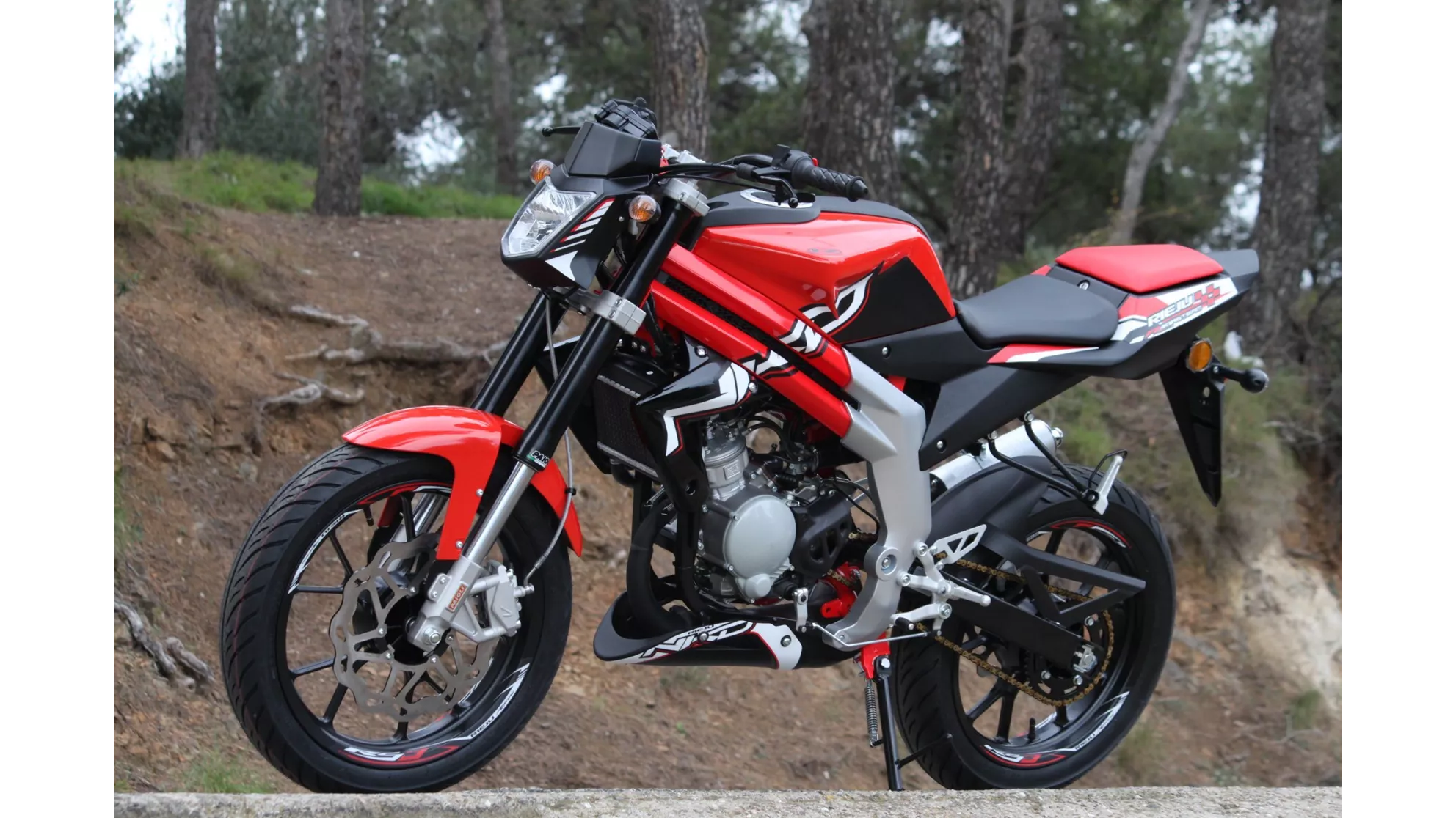 Rieju RS3 NKD 50 - Image 8 Rieju RS3 NKD 50 - Image 8