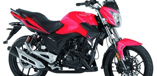 Rieju Strada 125 2019 vs Honda CB125R 2021