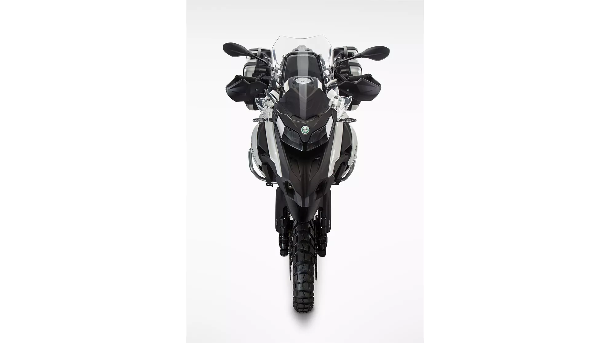 Benelli TRK 502 - Image 2 Benelli TRK 502 - Image 2