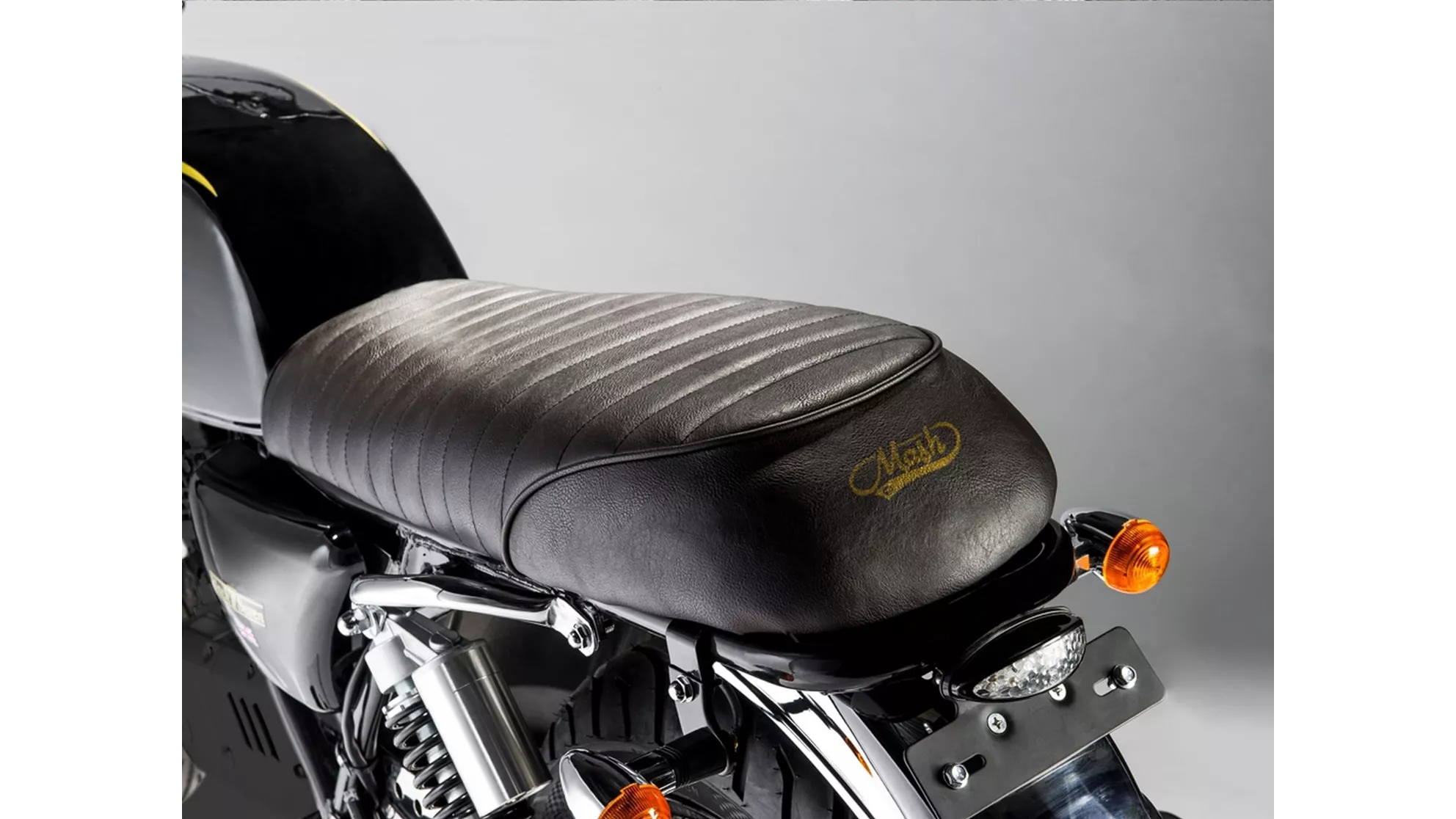 Mash Black Seven - Image 2 Mash Black Seven - Image 2