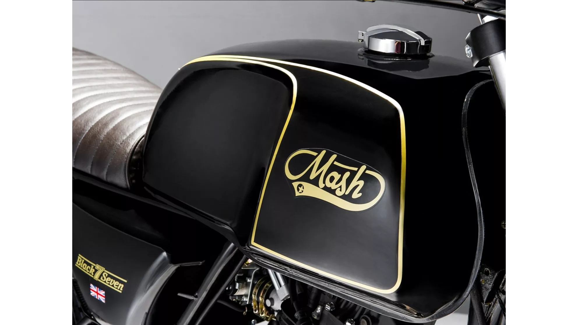 Mash Black Seven - Image 4 Mash Black Seven - Image 4