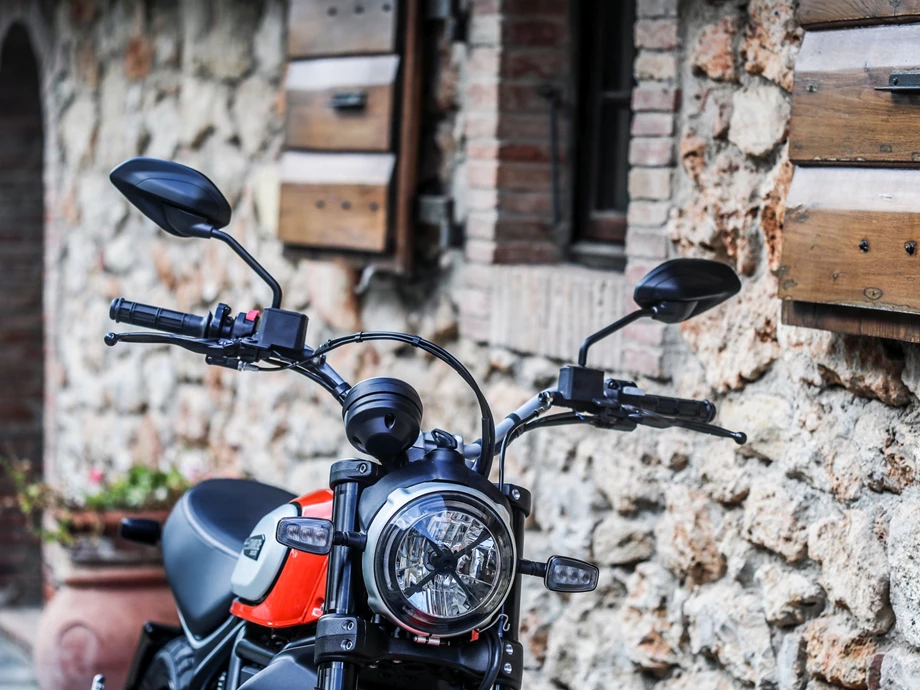 Ducati Scrambler Icon Bild 17: Ducati Scrambler Icon