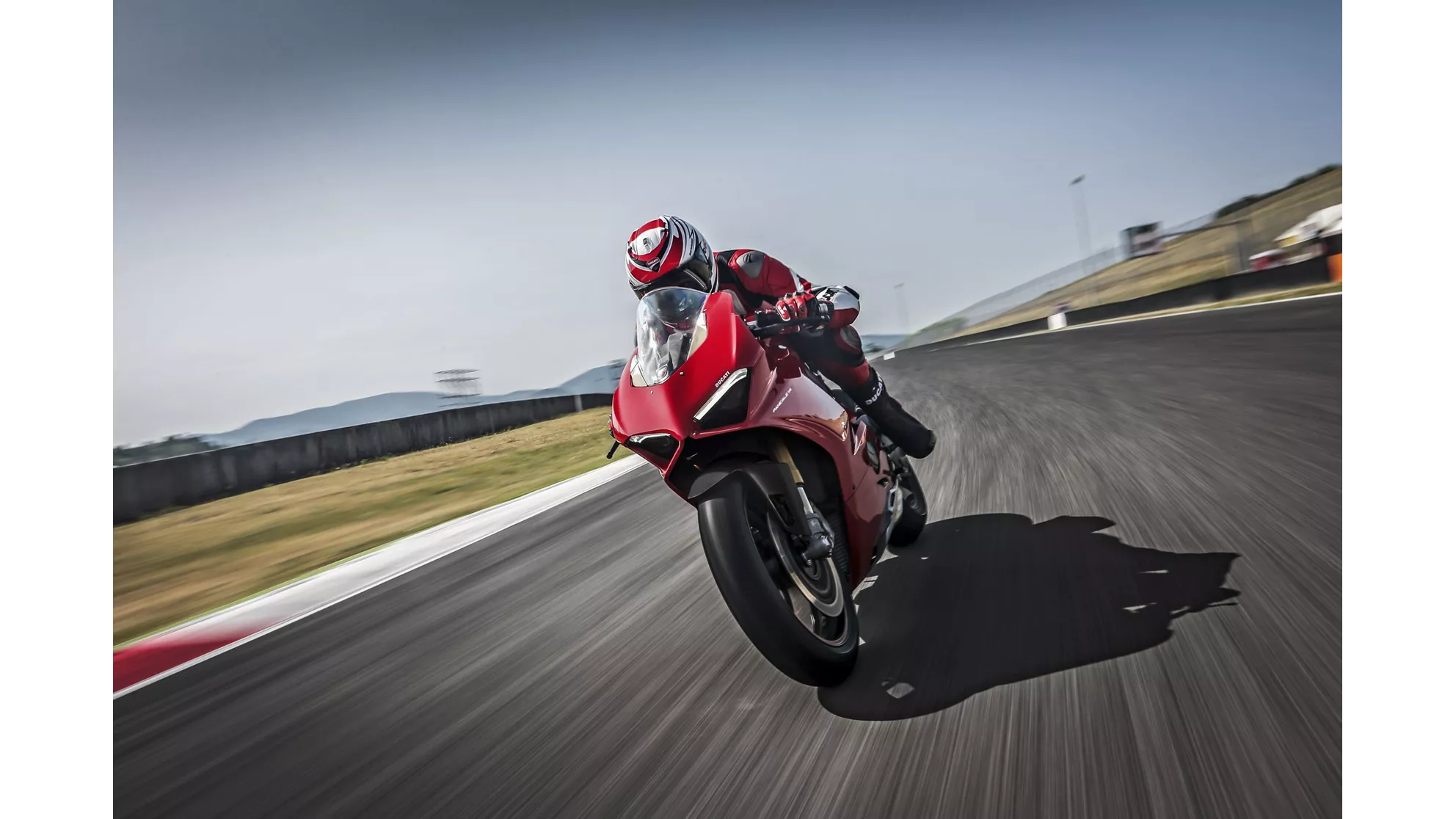Ducati Panigale V4 S - Image 1 Ducati Panigale V4 S - Image 1