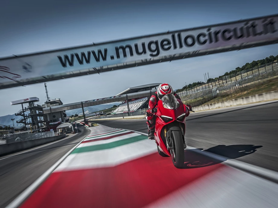 Ducati Panigale V4 S Bild 4: Ducati Panigale V4 S