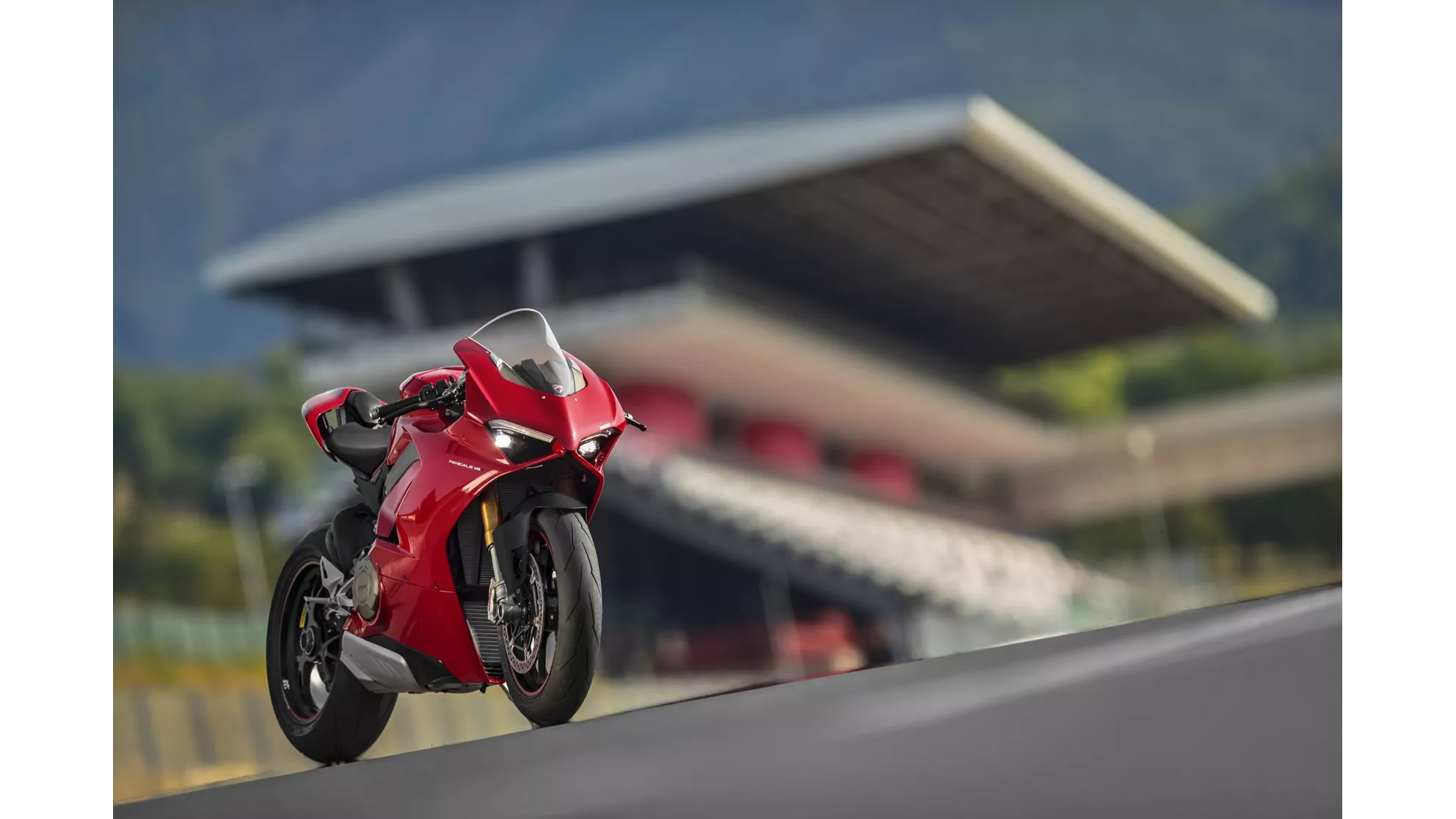 Ducati Panigale V4 S - Image 4 Ducati Panigale V4 S - Image 4