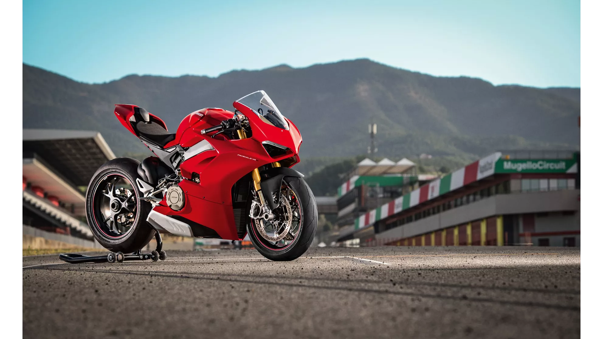 Ducati Panigale V4 S - Image 11 Ducati Panigale V4 S - Image 11