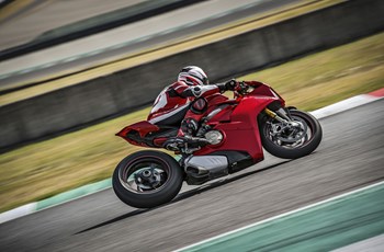 Ducati Panigale V4 S 2019 - Bild 19 Ducati Panigale V4 S 2019 - Bild 19