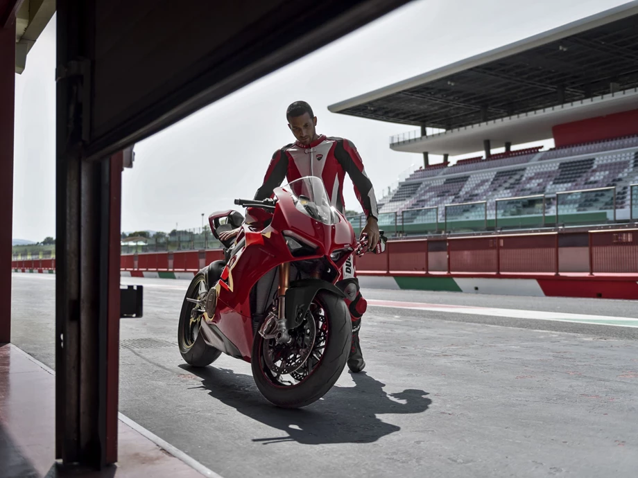 Ducati Panigale V4 S Bild 19: Ducati Panigale V4 S