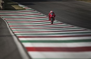 Ducati Panigale V4 S 2019 - Bild 26 Ducati Panigale V4 S 2019 - Bild 26