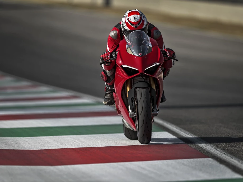 Ducati Panigale V4 S Bild 26: Ducati Panigale V4 S
