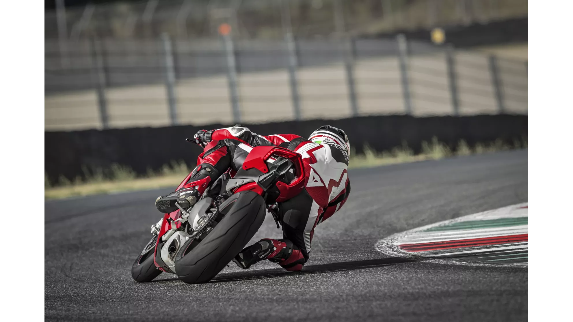 Ducati Panigale V4 Speciale - Image 5