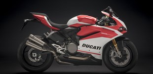 Ducati 959 Panigale Corse 2019 vs Ducati Panigale V2 2024
