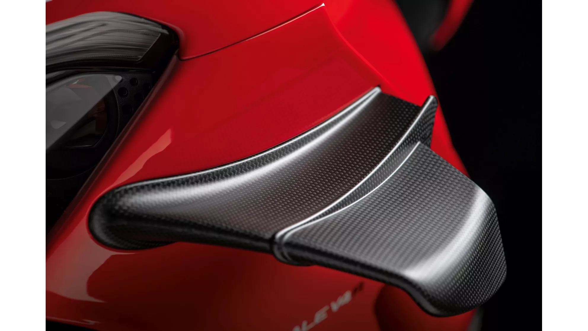 Ducati Panigale V4 R - Image 18 Ducati Panigale V4 R - Image 18