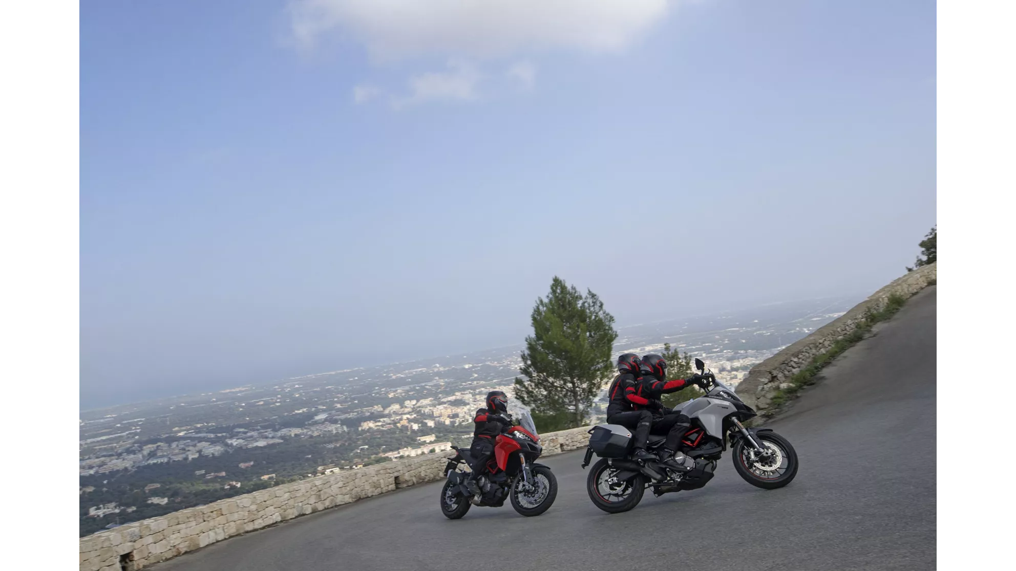 Ducati Multistrada 950 S - Image 5 Ducati Multistrada 950 S - Image 5
