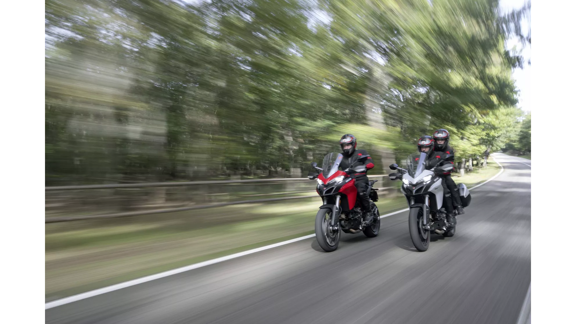 Ducati Multistrada 950 S - Image 11 Ducati Multistrada 950 S - Image 11